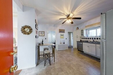 36 Dixon St, Newport, RI 02840 - photo 2