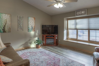 mls 246 Euclid Ave 05
