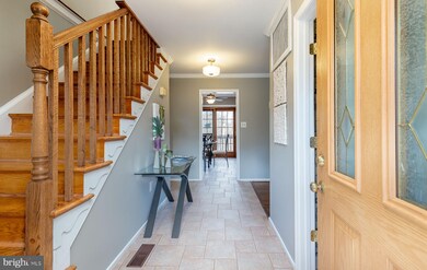 9218 Santayana Dr, Fairfax, VA 22031 - photo 2