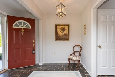 313 Stonewall Dr, Waynesboro, VA 22980 - photo 3