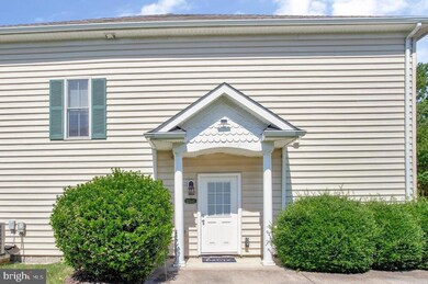 22545 Chickadee Cir unit 4-3, Lexington Park, MD 20653 - photo 2