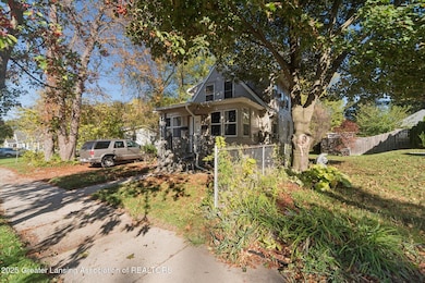 1120 Alsdorf St, Lansing, MI 48910 - photo 4