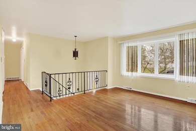 490 Sue Dr, Hummelstown, PA 17036 - photo 6