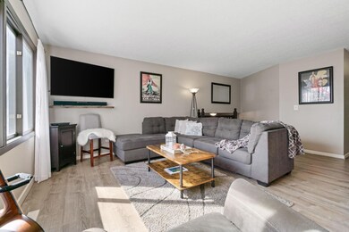 10030 Yorktown Ln N, Maple Grove, MN 55369 - photo 5