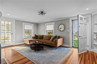 352 Forest Ave, Middletown, RI 02842 - photo 4