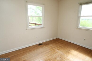 1412 Fords Shop Rd, Culpeper, VA 22701 - photo 2