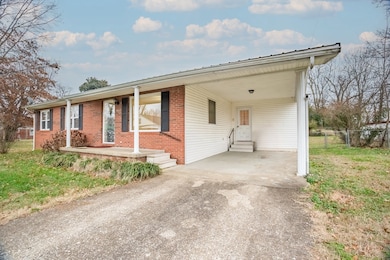 103 A W Mcreynolds, Elkton, KY 42220 - photo 2