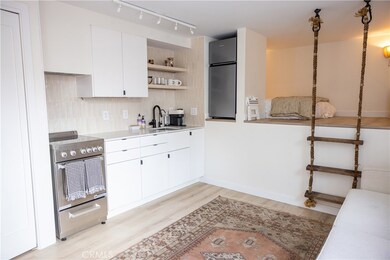 160 Avenida Florencia unit C, San Clemente, CA 92672 - photo 2