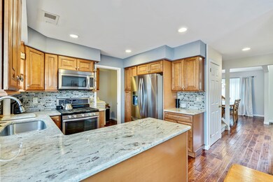 17 Shadow Ridge Ct Howell NJ-print-029-2
