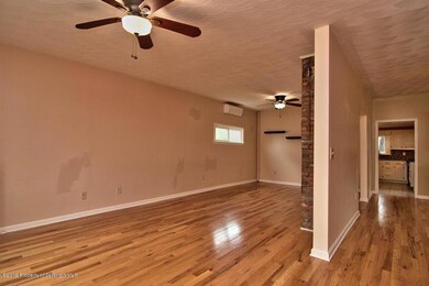 423 E Warren St, Dunmore, PA 18512 - photo 4