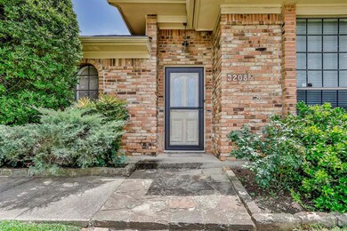 3208 Shady Brook Dr, Bedford, TX 76021 - photo 5