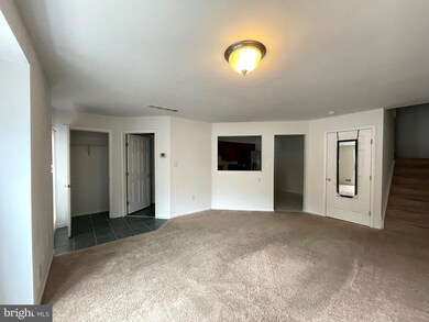 8323 Green Heron Way unit 26, Lorton, VA 22079 - photo 2