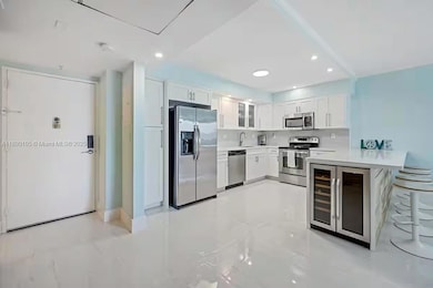 Ocean Reserve Sunny Condominium unit 1121, Sunny Isles Beach, FL 33160 - photo 4