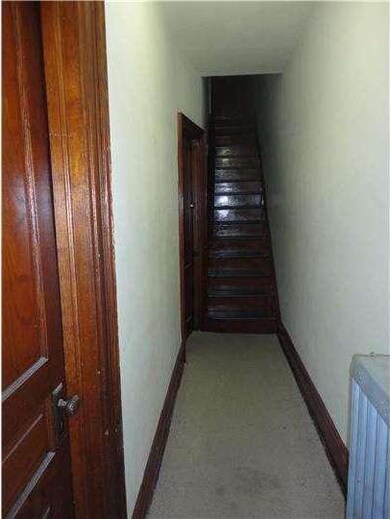 438 W 4th St, East Greenville, PA 18041 - photo 3