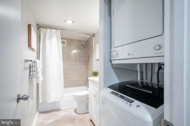 Town Square Towers unit 631, Washington, DC 20024 - photo 7