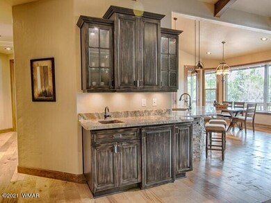 006_Wet Bar - EntryFoyer