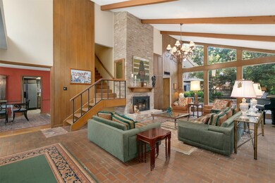 10102 Lynbrook Hollow St, Houston, TX 77042 - photo 5