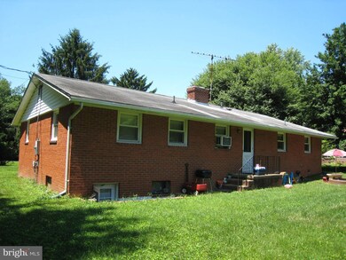 557 Foxcroft Rd, Warrenton, VA 20186 - photo 2