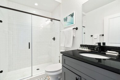 2300 Stanford St unit G, Houston, TX 77006 - photo 6