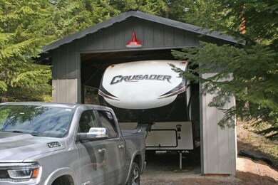 Thompson Covered RV spot