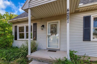 05-4221 Chickory Lane-windowstill-r
