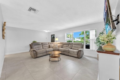 10015 NW 83rd St, Tamarac, FL 33321 - photo 6