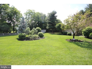 22 Pheasant Dr, Mount Laurel, NJ 08054 - photo 3