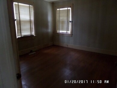 1502 E Lee St, Camden, SC 29020 - photo 6