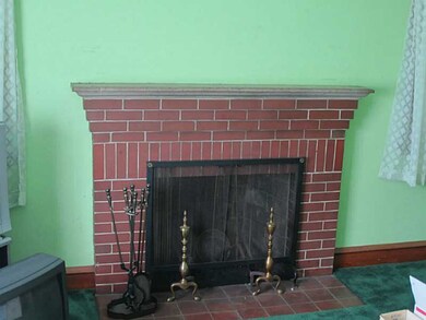 Den/Family/Great Room. Fireplace in family room pl