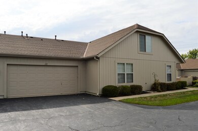 112 Villa Creek Dr unit 12112, Reynoldsburg, OH 43068 - photo 3