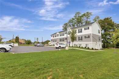 315 E Stone Aly, Alburtis, PA 18011 - photo 2