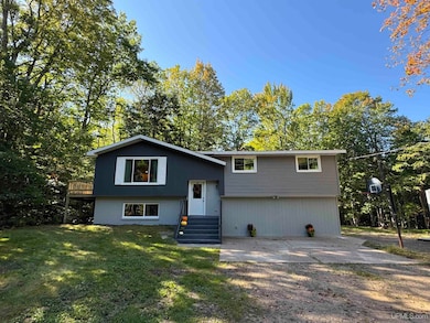 148 W Branch Rd, Marquette, MI 49855 - photo 2
