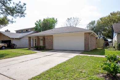 7807 Battleoak Dr, Houston, TX 77040 - photo 2