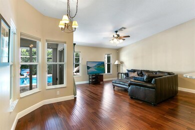 Breakfast Area + Family Room_web