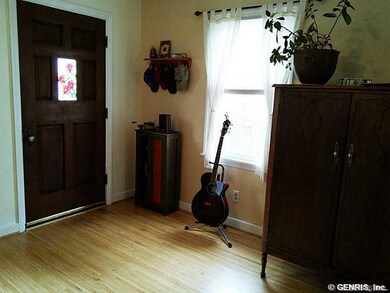 Living Room. ENTRANCE FROM FRONT DOOR.