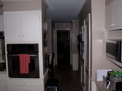 3082 Stuart Dr, Macon, GA 31204 - photo 6