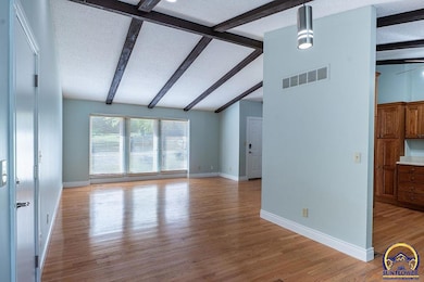 4828 SW Cochise Ave, Topeka, KS 66614 - photo 7