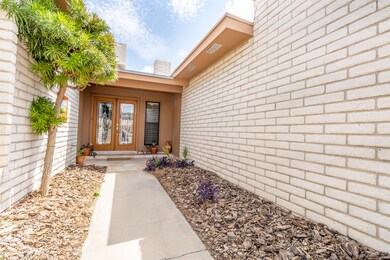 1856 Octubre Dr, El Paso, TX 79935 - photo 3