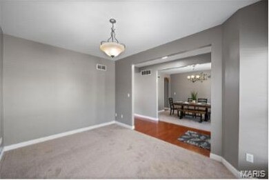 1092 Pierpoint Ln, Saint Charles, MO 63303 - photo 5