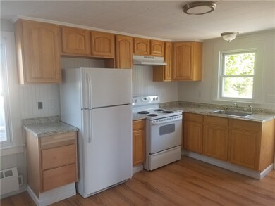 77 Oak St, Westerly, RI 02891 - photo 3