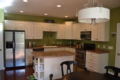 5227 Teaberry Ln unit 2, Fitchburg, WI 53711 - photo 4