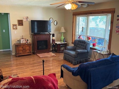 37 Maple Valley St, Sandusky, MI 48471 - photo 7