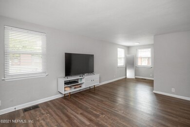 7907 Hare Ave, Jacksonville, FL 32211 - photo 6