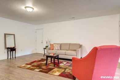 516 N Morton St, Newberg, OR 97132 - photo 4