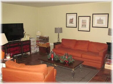 2526 E Brown St, Phoenix, AZ 85028 - photo 4