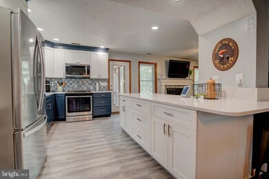 44069 Grape Ivy Ln, California, MD 20619 - photo 4