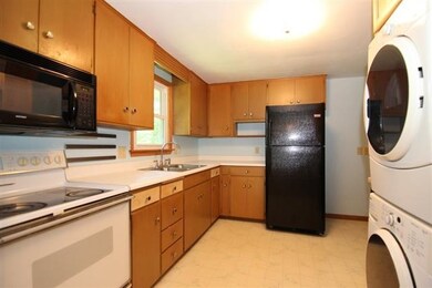 140 Kierstead Ln, Oregon, WI 53575 - photo 7