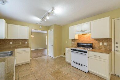 8219 Cienna Dr, Houston, TX 77040 - photo 6