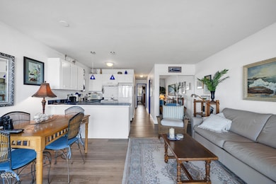 701 NW Coast Street, 202