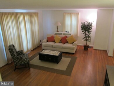 1311 Glenmont Rd, Baltimore, MD 21239 - photo 3